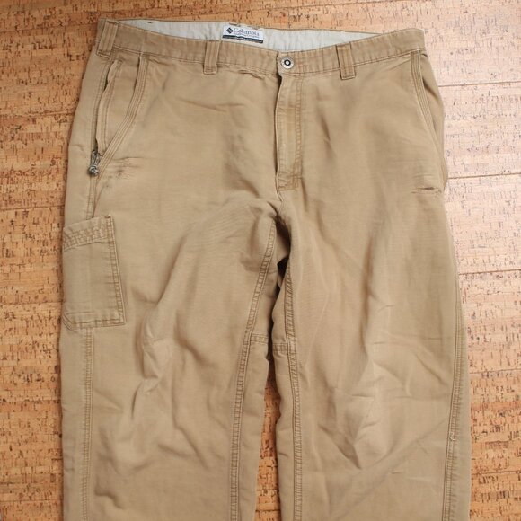 Columbia Khaki Pants Mens 38 Tan Distressed - Picture 9 of 13
